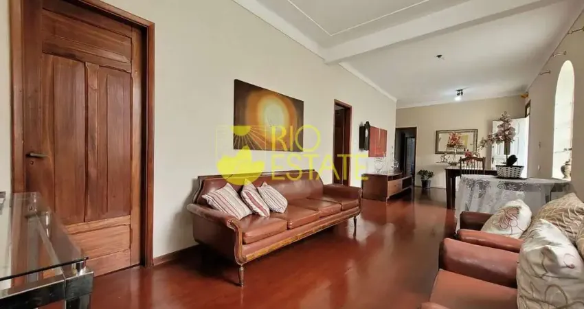 Casa 3 quartos TERRENO ENORME, 439m² em Saudade - Barra Mansa/RJ