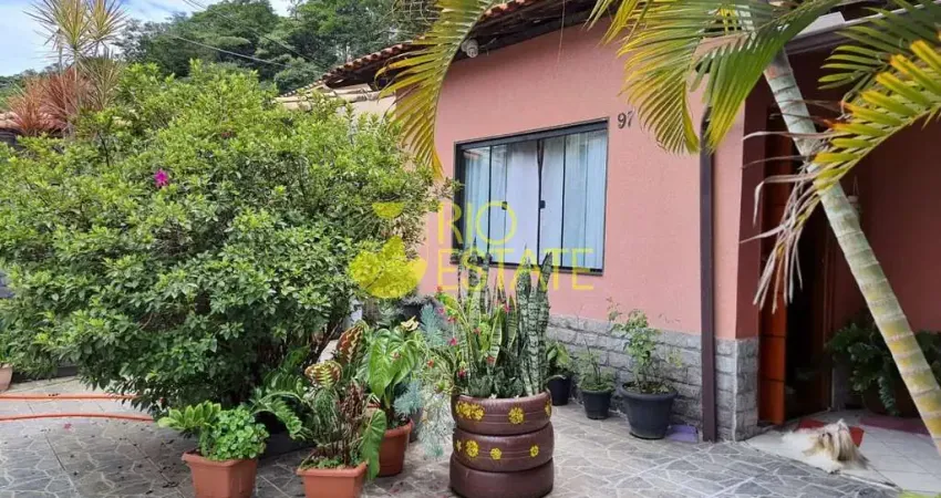 Casa com 2 dormitórios à venda, 140 m² por R$ 650.000,00 - Jardim Amália - Volta Redonda/RJ