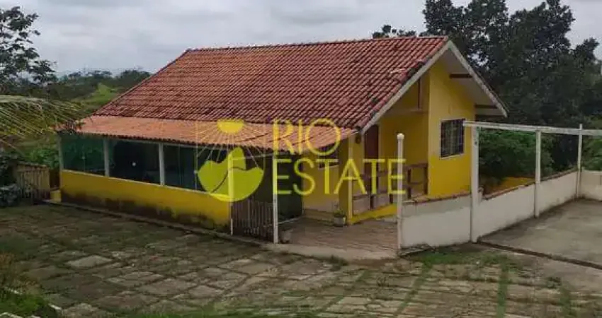 Casa com 2 dormitórios à venda, 67 m² por R$ 490.000,00 - Penedo - Itatiaia/RJ