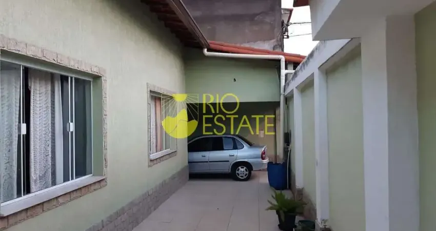 Casa com 4 quartos à venda na Rua Lourival, Retiro, Volta Redonda