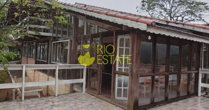 Casa com 1 dormitório à venda por R$ 310.000,00 - Penedo - Itatiaia/RJ