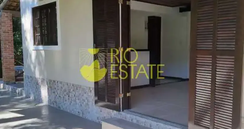 Charmoso Chalé Estilo Casa de Condomínio em Itatiaia