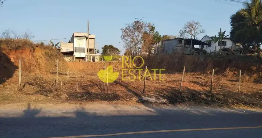Terreno Plano e Amplo Com Ótima Localização, 773m2 à Venda, Roma, Volta Redonda, RJ