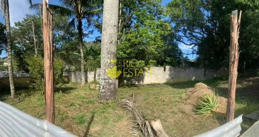 Terreno plano 496m2 em excelente localização na Colonia em Barra Mansa