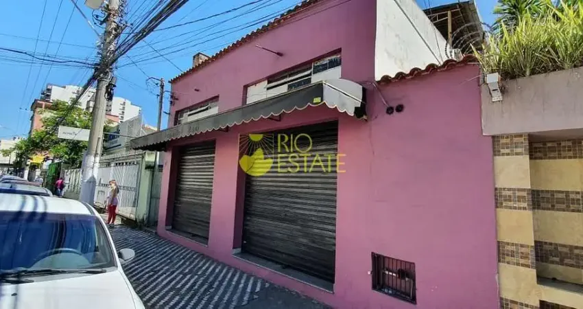 Casa com LOJA 4 quartos, 170m2, Centro -- Barra Mansa/RJ