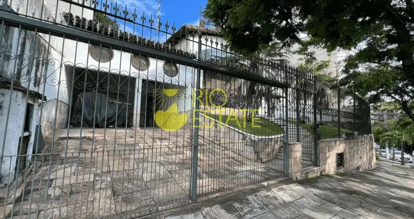 Casa com ótima localização, espaçosa, 5 quartos, 500m2, à venda, Laranjal, Volta Redonda, RJ