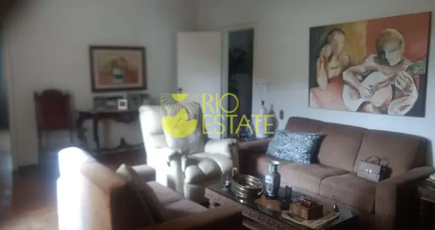 Casa à venda - 4 quartos, 284m2 - Verbo Divino, Barra Mansa/RJ