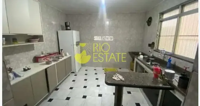 Casa com 3 quartos à venda na Rua Santa Maria, Paraíso, Resende