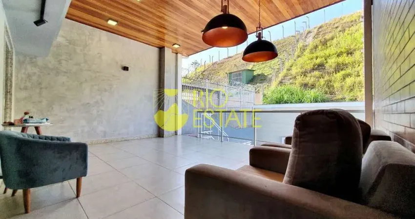 Casa com 3 quartos à venda na Rua Almirante Barroso, Jardim Amália, Volta Redonda