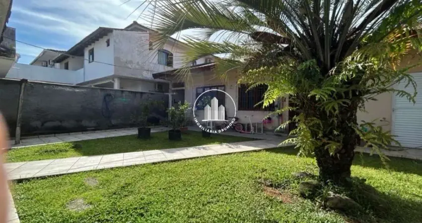 Casa com 3 quartos à venda na Rua Governador Pedro Ivo Campos, 220, Jardim Eldorado, Palhoça