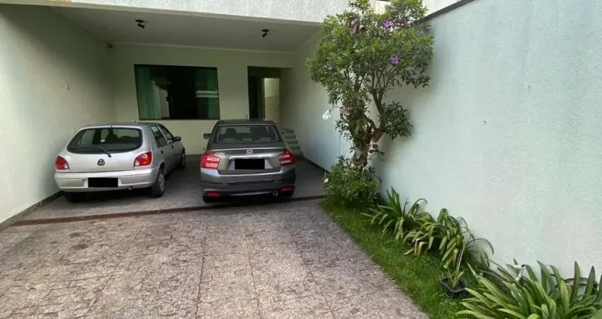 Sobrado com 3 suítes, planejados, 4 vagas, Nova Petrópolis - SBC