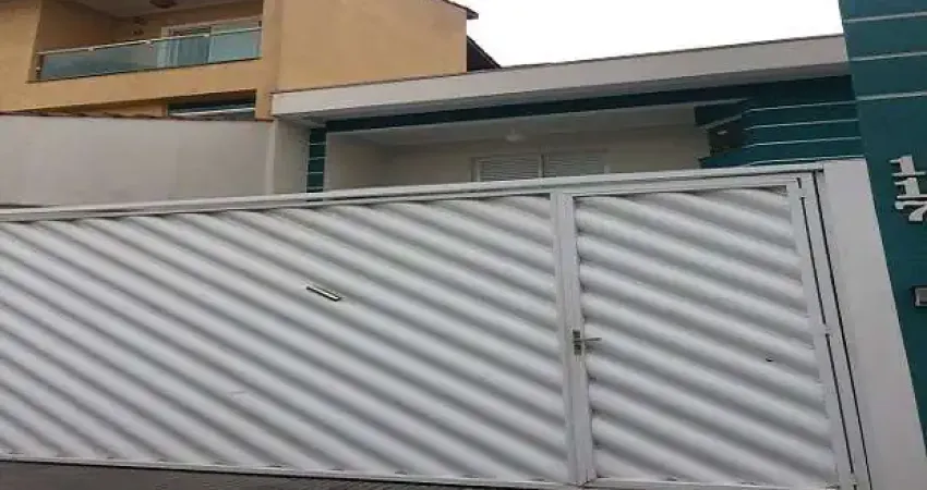 Excelente casa com 260 metros quadrados com 4 quartos em Vila Gilda - Santo André - SP