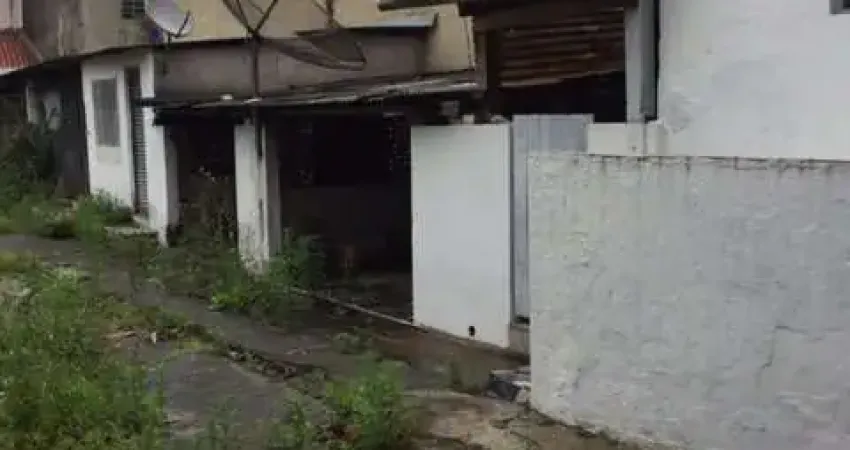 Terreno excelente com casa antiga 395m² e próximo aos metrô Alto do Ipiranga e Sacomã