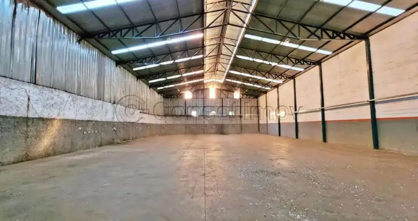 Galpão comercial de 900m² disponível para locação - Parque Industrial Tanquinho.