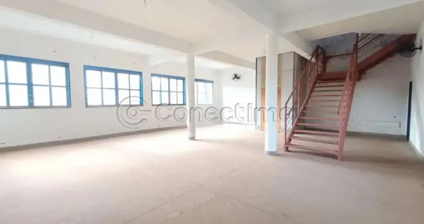 Prédio comercial de 143m² disponível para locação - Alto da Boa Vista.