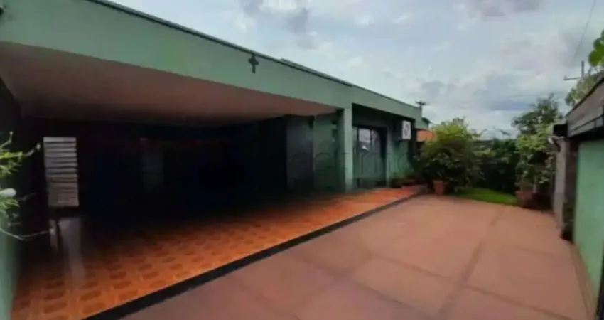 Casa padrão de 296m² com 04 quartos sendo 02 suítes disponível para venda e locação - Jardim Sumaré.