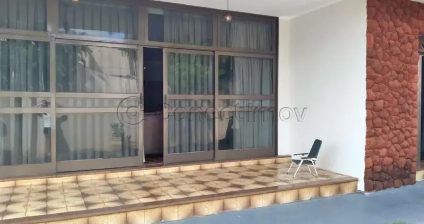 Casa Sobrado de 379m² com 06 quartos sendo 02 suítes disponível para locação e venda - Jardim Sumaré