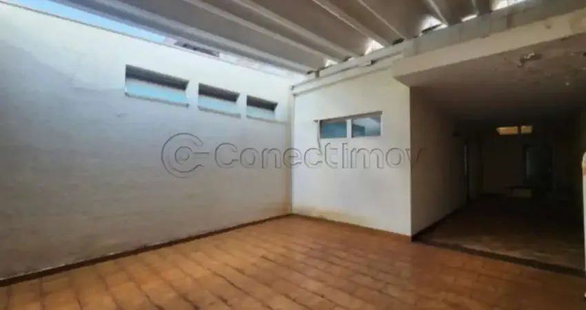 Casa padrão 206m² com 03 dormitórios e 05 banheiros, disponível para locação - jardim sumaré