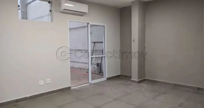 Galpão comercial de 1.800 varias salas e piso superior com sala ampla para Locação - Avelino Alves Palma