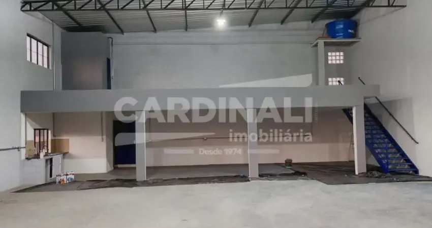 Galpão de 330m² com 02 banheiros  para locação - bonfim paulista