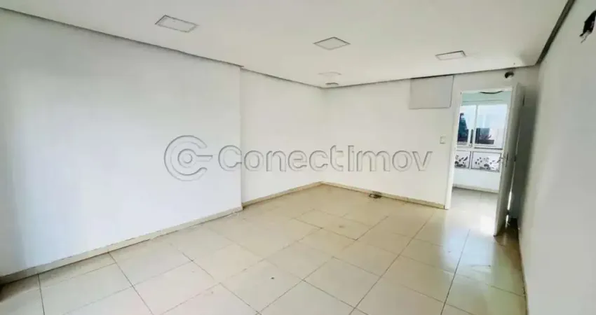 Salão comercial de 181m² com 02 banheiros para locação - centro
