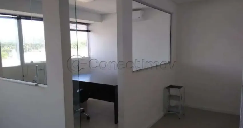 Sala comercial de 144m² com 06 banheiros para locação - Vila Seixas