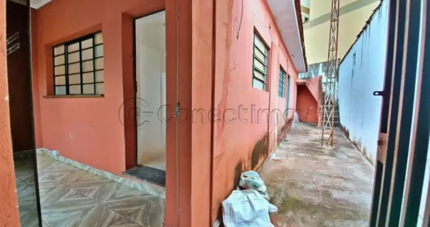 Imóvel Comercial de 100m² com 01 banheiro disponível para locação - Vila Seixas