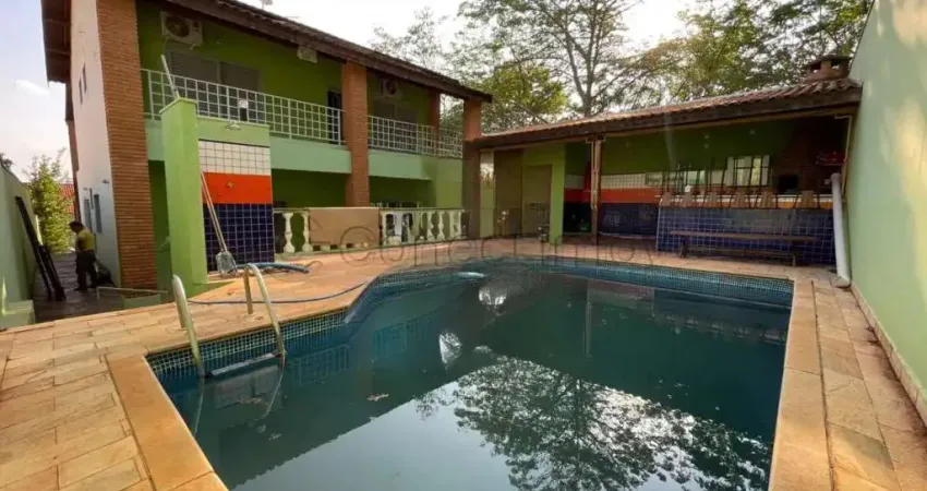 Casa 369,00m² 04 quartos sendo 03 suítes  disponível para locação e venda / Bairro Ribeirânia, Ribeirão Preto