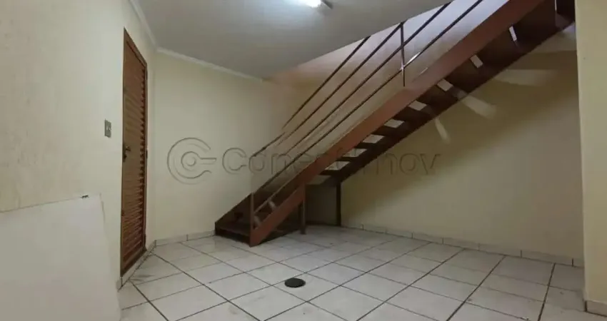 Excelente Localização e Conforto - Encontre Seu Novo Salão Comercial com a Imobiliária Conectimov.