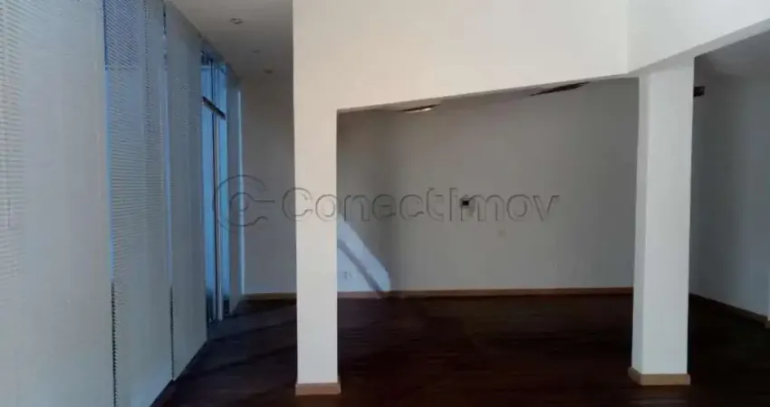 Salão comercial de 174m² com 03 banheiros para locação - Jardim América