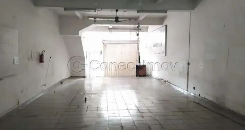 Salão comercial de 360m² com 02 banheiros disponível para locação e e venda - centro