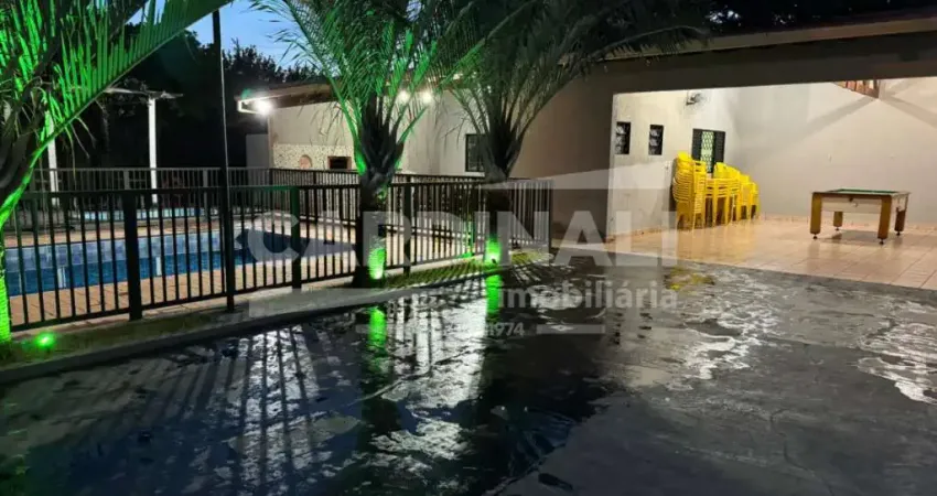 Casa para área de lazer com 900m² com 01 quarto e 02 banheiros - parque residencial candido portinari