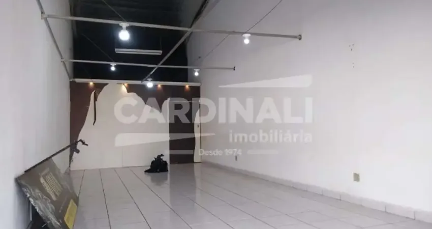 Salão comercial de 60m² com 01 banheiro para locação - campos elíseos