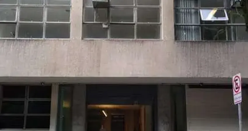 Conjunto comercial com 145 m2 Rua Luis Coelho com Haddock Lobo