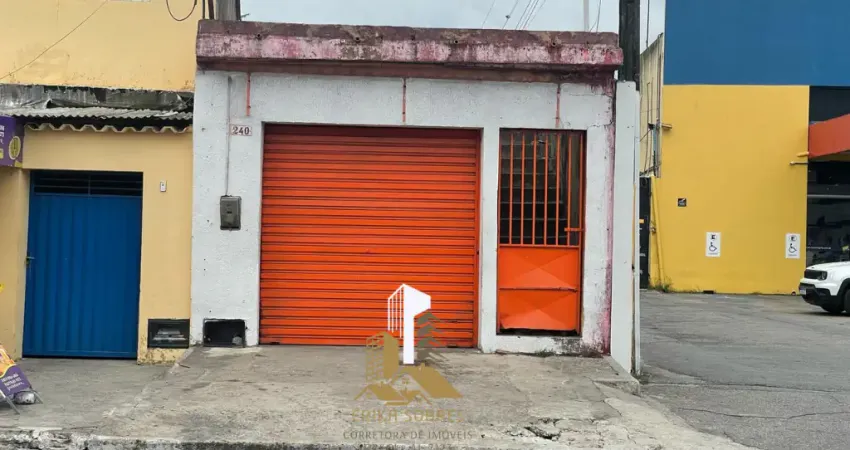 Na rua cabo reis, onde o passado ainda caminha de mãos dadas com o presente, está um espaço esperando por mais do que um novo dono — esperando por um novo sonho.