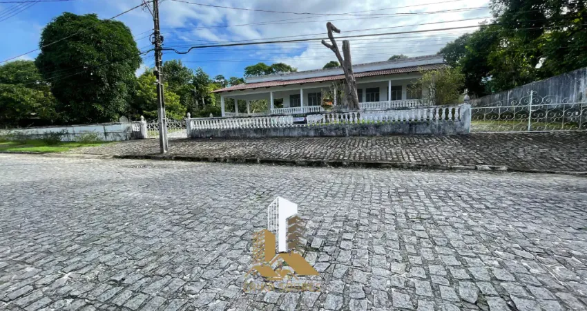 Há imóveis que se compram com a razão. outros, com o coração. a chácara flor de jitirana exige os dois