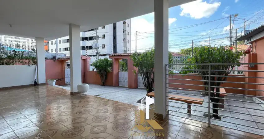 Imagine morar em uma casa espaçosa, com todo o conforto que sua família merece e ainda em um dos bairros mais tranquilos e bem localizados de maceió.