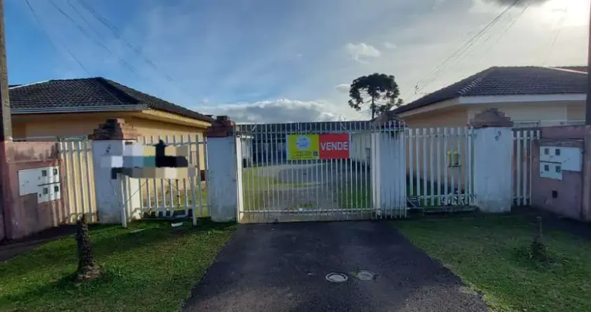 Casa Usada para Venda em Piraquara, Planta Deodoro, 2 dormitórios, 1 banheiro, 2 vagas