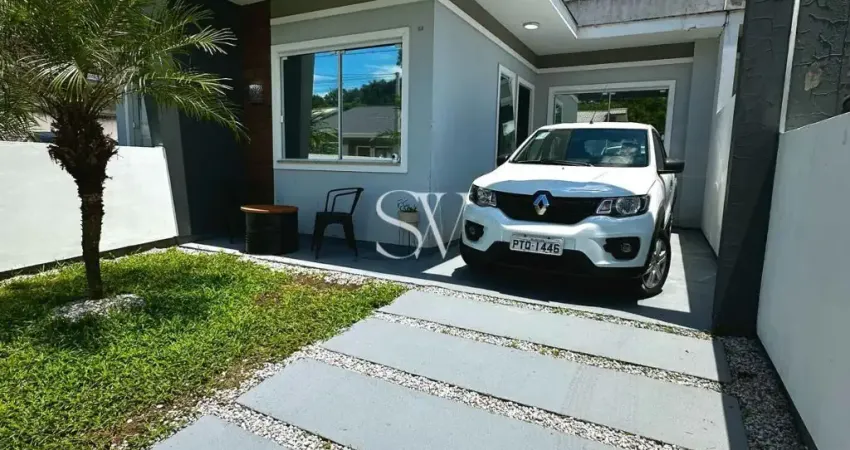 Casa Geminada a venda de 02 Dormitórios com 02 vagas de garagem no Loteamento Lisboa III em São José-SC