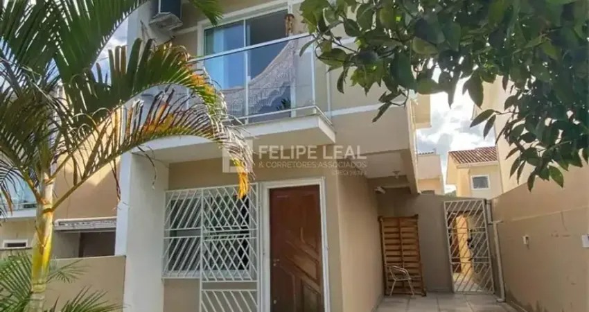 Sobrado a venda com 02 dormitórios no jardim botânico/ são josé, sc