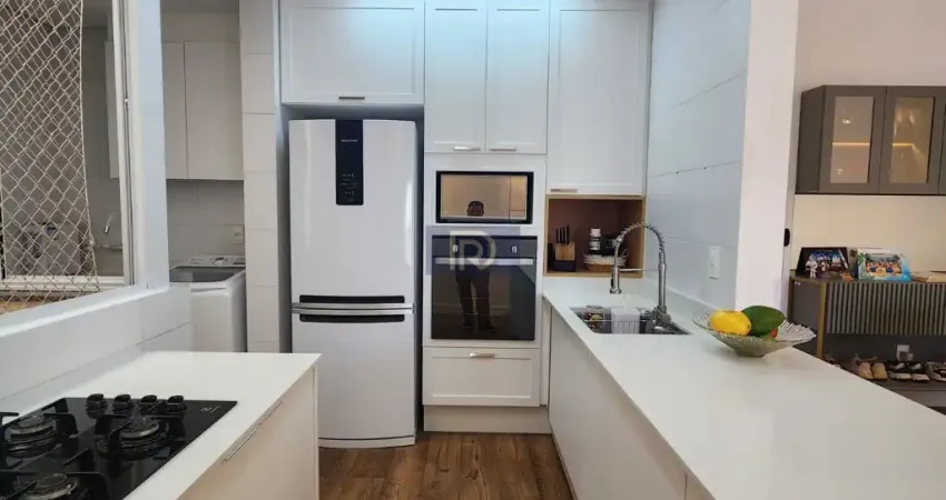Apartamento a venda com 02 Dormitórios sendo 01 Suíte no Ipiranga/ São José, SC