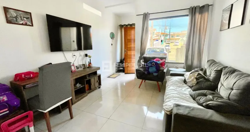 Casa Sobrado em Serraria com 2 Dormitórios e 2 Vagas - São José, SC