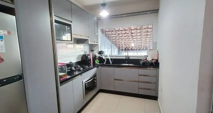 Casa a Venda com 2 Dormitórios e cozinha planejada em Bela Vista - Palhoça!