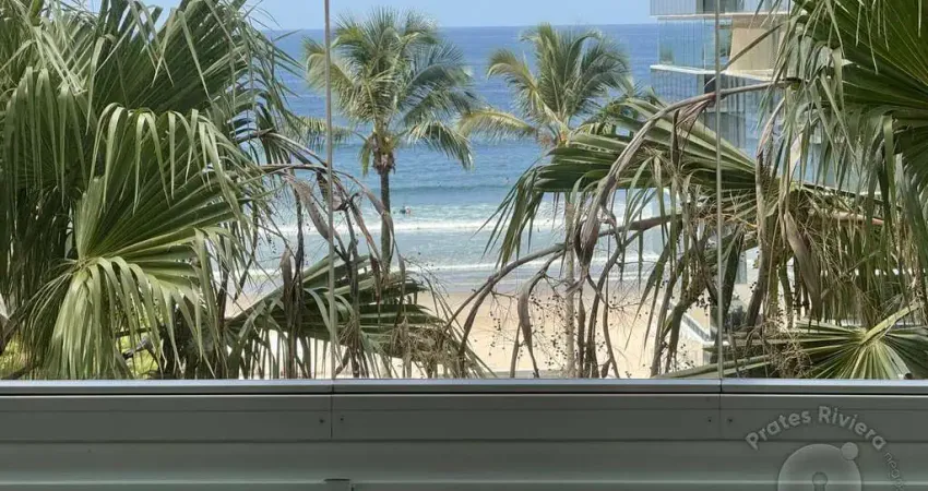 Apartamento com vista para o mar e a 50 metros da pra da Riviera.