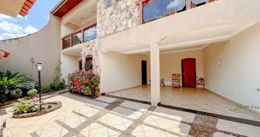 Casa Sobrado á venda com 4 quartos no  Parque Jataí em Votorantim