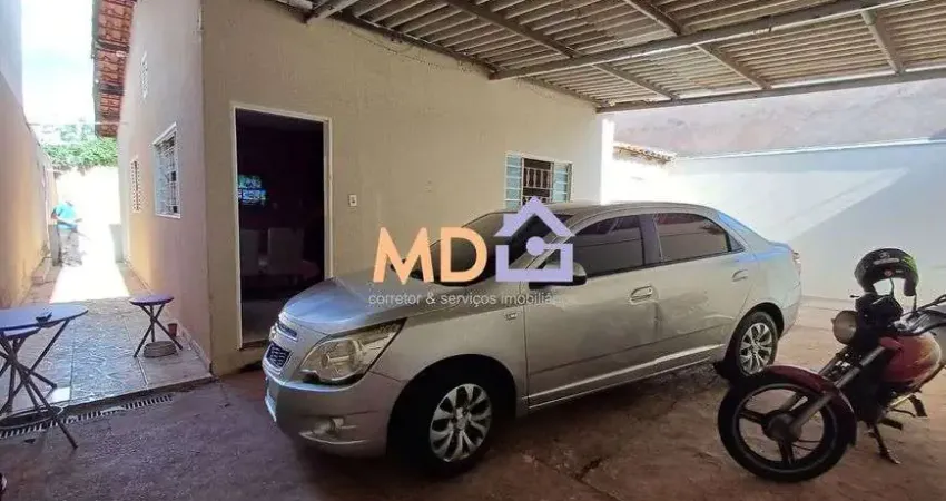 Casa com 3 quartos à venda no Dona Zulmira, Uberlândia 