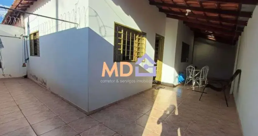 Casa com 2 quartos à venda no Jardim Patrícia, Uberlândia 