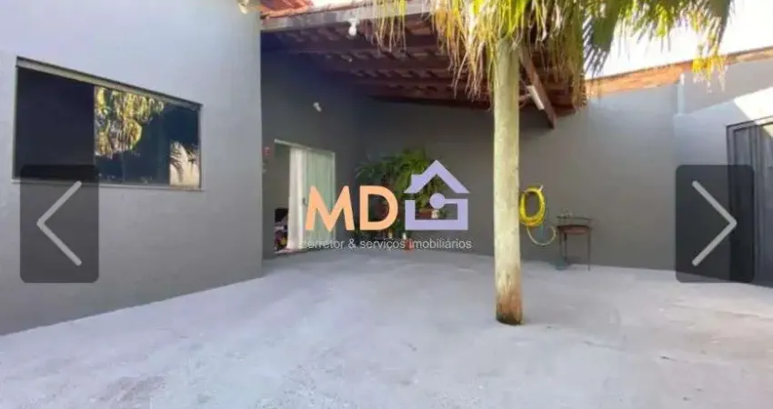 Casa com 3 quartos à venda no Jardim Europa, Uberlândia 