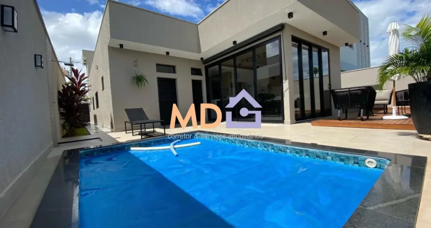 Linda casa em condomínio de Alto Padrão, pronta para morar, com projeto moderno e finíssimo acabamento! Marcenaria completa!