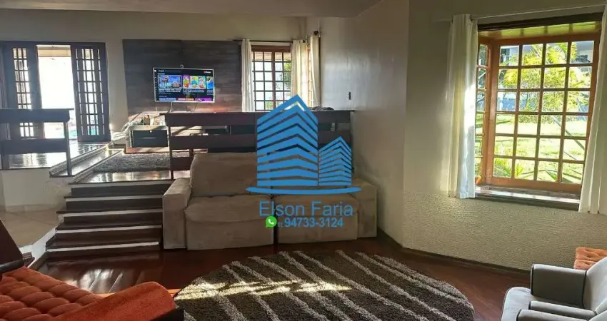 Imperdível: Casa de alto padrão em condomínio Alphaville, Santana de Parnaíba - SP. 4 quartos, 4 suítes, 3 salas, 6 banheiros, 4 vagas, 475m².